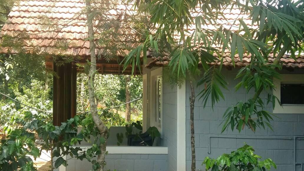 Hôtel Leisure Vacations Whispering Woods à Madikeri Extérieur photo